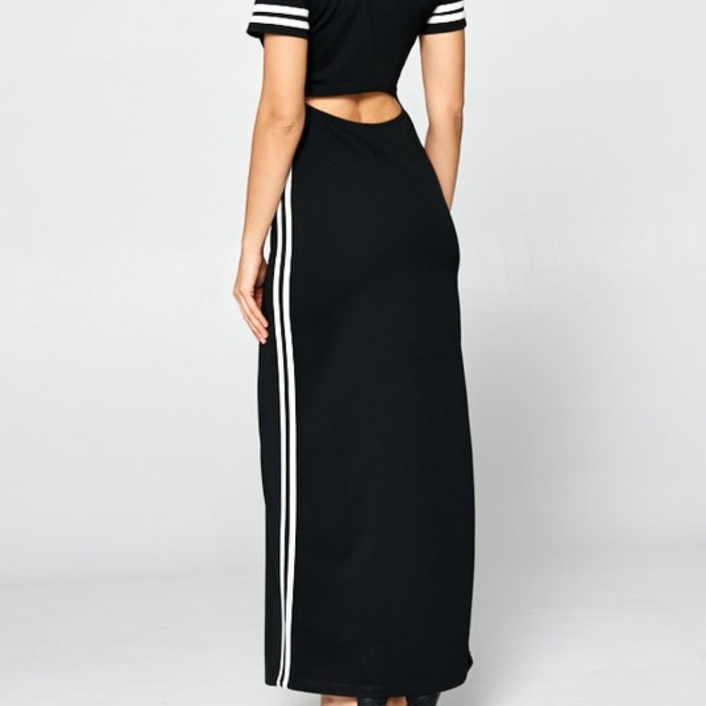 Short Sleeve Striped Detail Maxi Dress - Picture 5 of 5